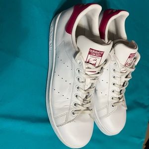 COPY - Stan Smith red and white Adidas